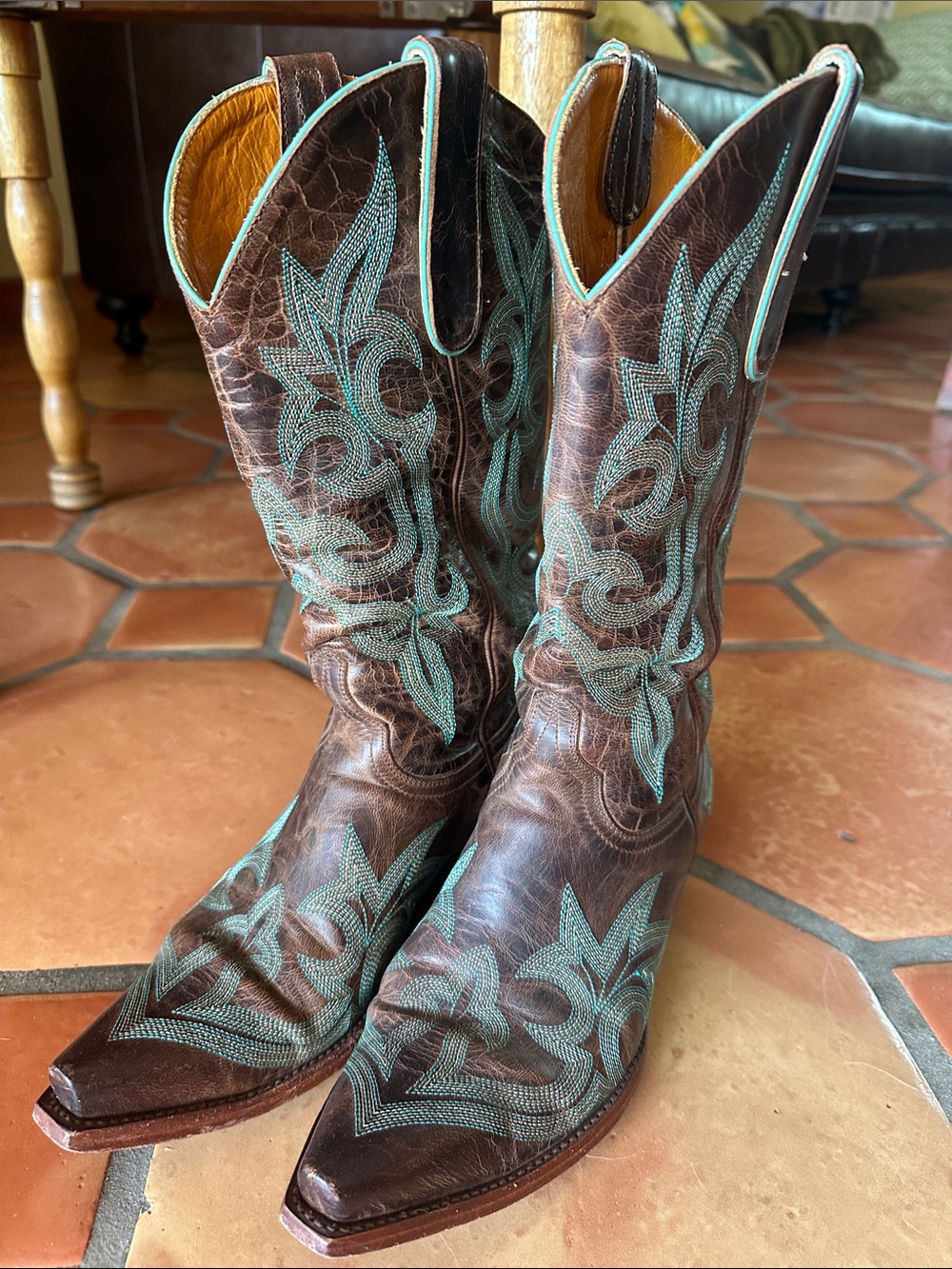 Old Gringo Brown Leather Cowboy Boots with Turquoise Embroidery